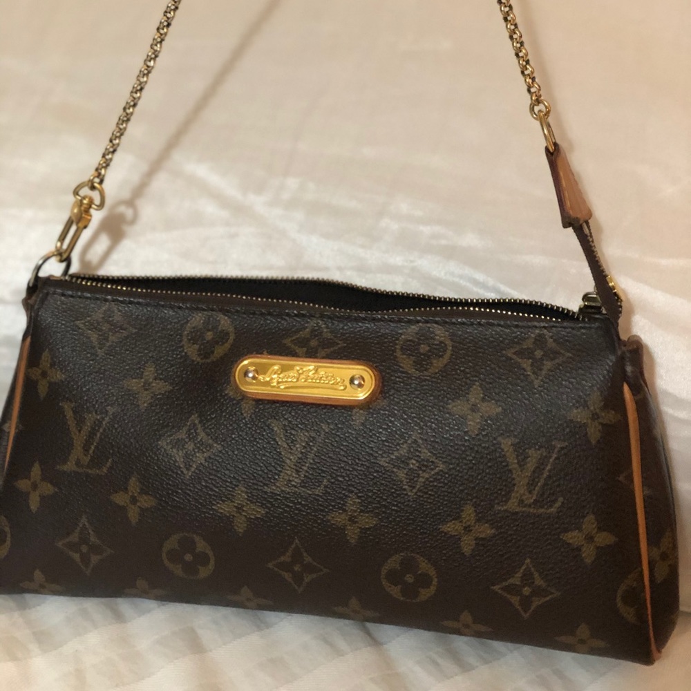 Louis Vuitton Eva Clutch